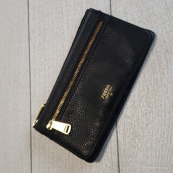 Fossil Handbags - Fossil black leather bifold with zips wallet